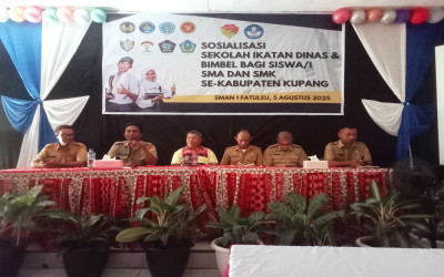 Kepsek SMANSA AMBAL Hadiri Sosialisasi Sekolah Ikatan Dinas di Fatuleu
